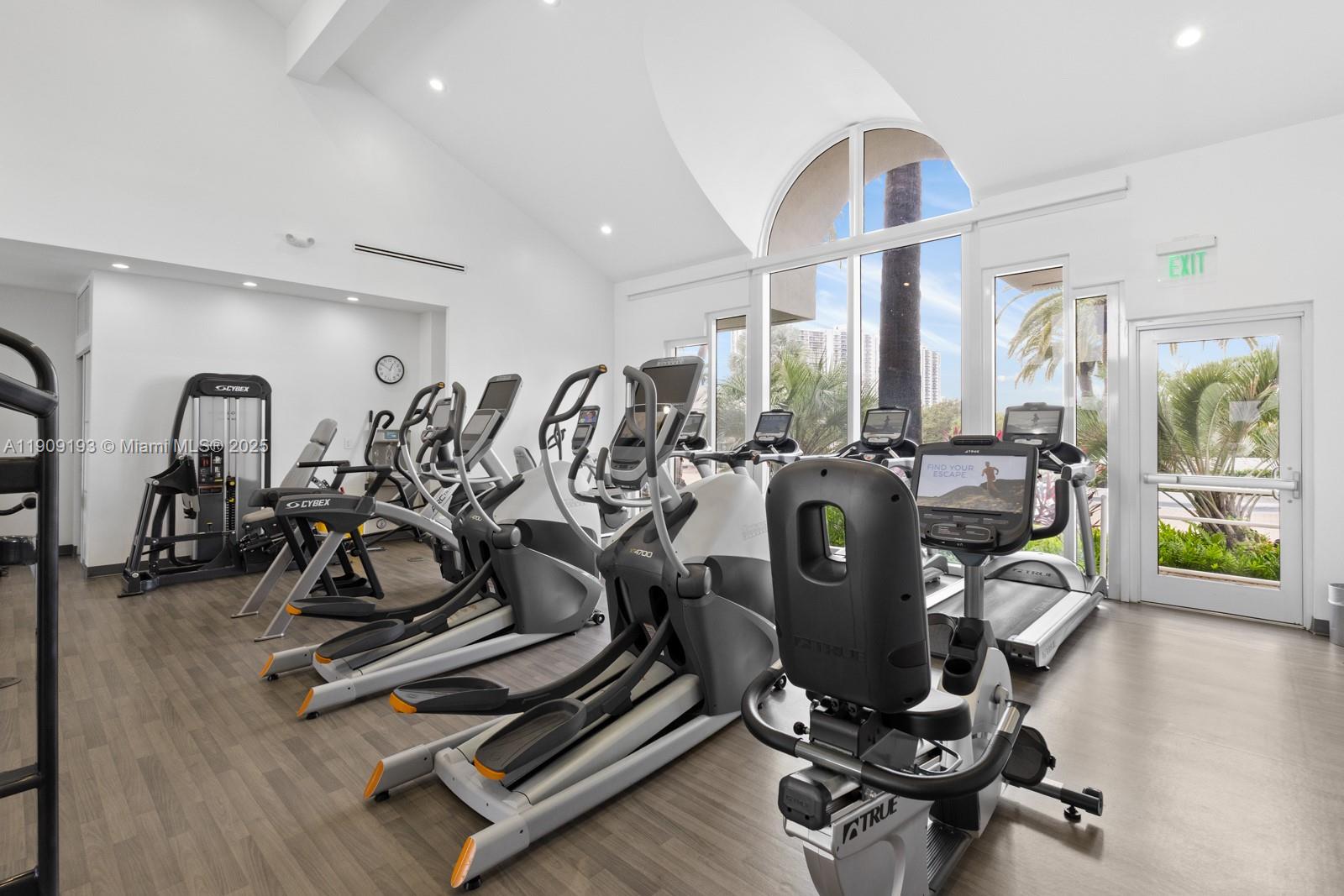 Photo of 3801 207th St  #2002, Aventura, Florida, 33180 - 