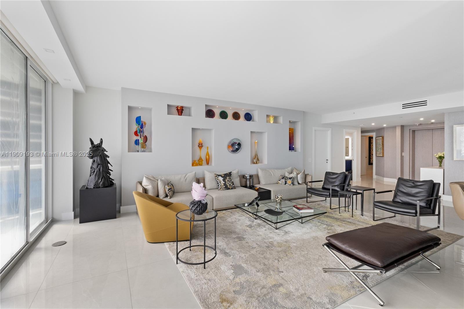 Photo of 3801 207th St  #2002, Aventura, Florida, 33180 - 