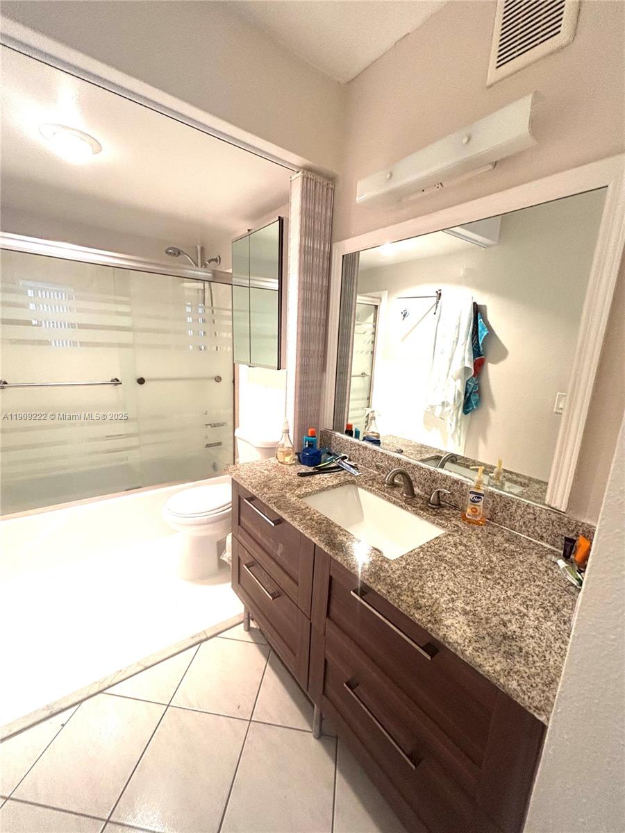 Photo of 1817 Ocean Dr  #622, Hallandale Beach, Florida, 33009 - 