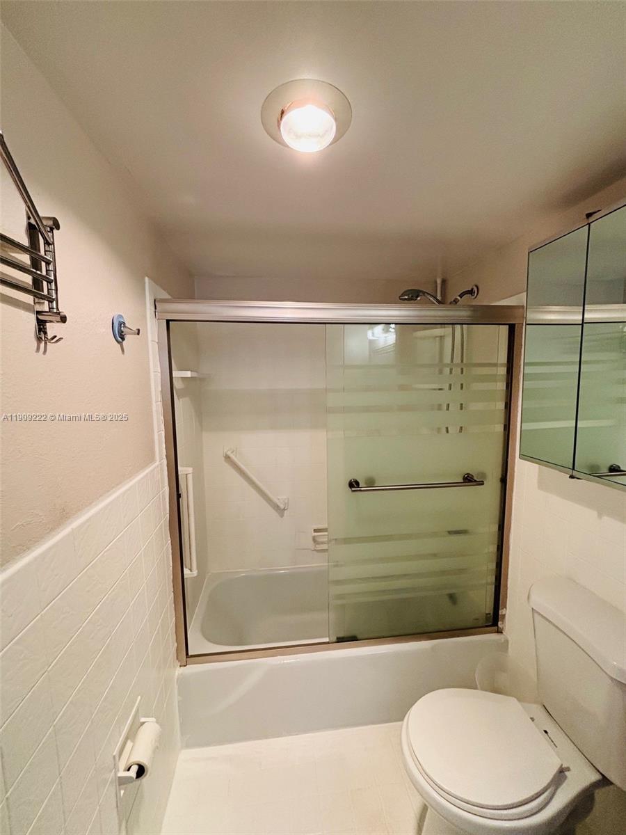 Photo of 1817 Ocean Dr  #622, Hallandale Beach, Florida, 33009 - 