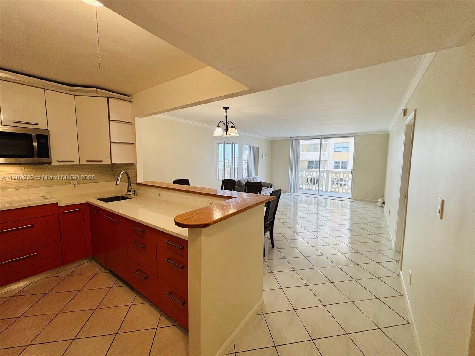 Photo of 1817 Ocean Dr  #622, Hallandale Beach, Florida, 33009 - 
