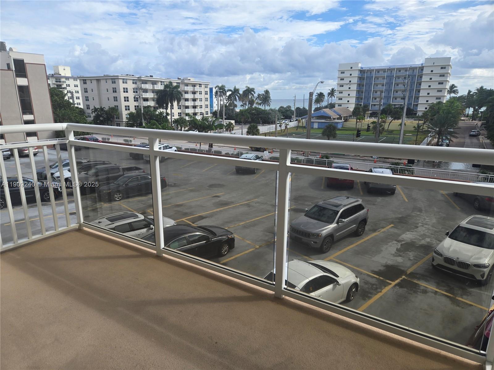 Photo of 1600 Ocean Dr #4I, Hollywood, Florida, 33019 -