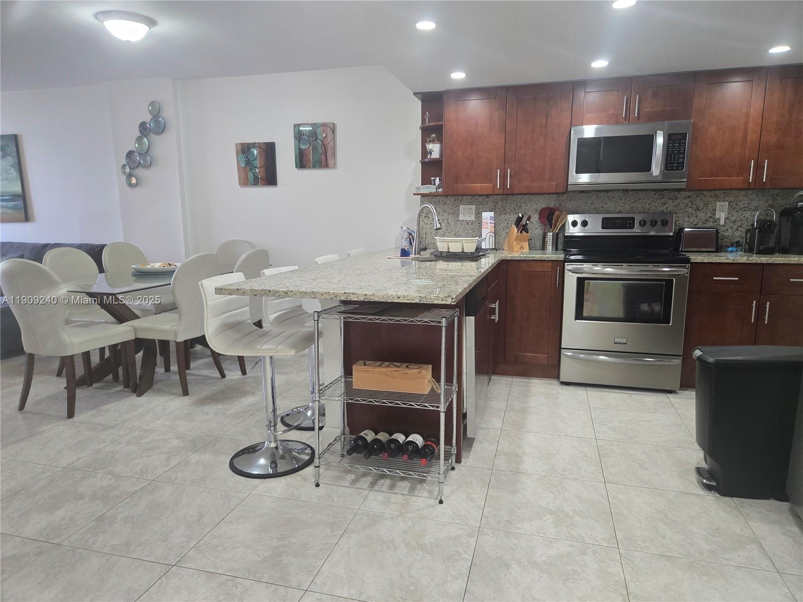 Photo of 1600 Ocean Dr #4I, Hollywood, Florida, 33019 -