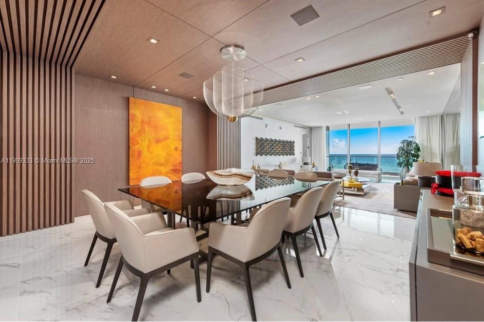 304 3 / 5 3232 sq. ft. $ 2025-11-06 0 Photo