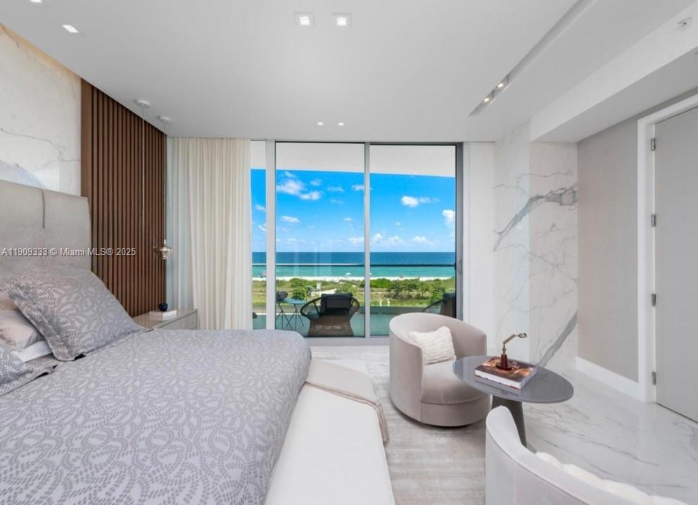 304 3 / 5 3232 sq. ft. $ 2025-11-06 0 Photo