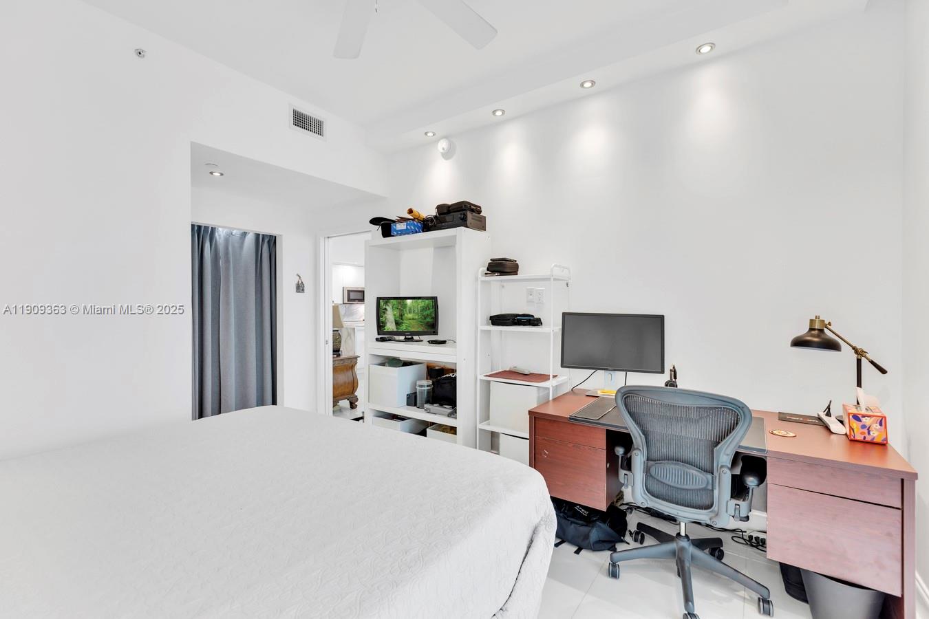 Photo of 3131 188th St #2-1004, Aventura, Florida, 33180 -