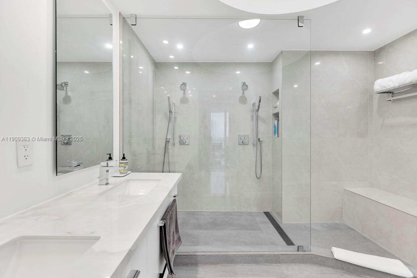 Photo of 3131 188th St #2-1004, Aventura, Florida, 33180 -