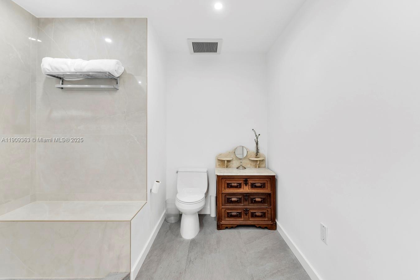 Photo of 3131 188th St #2-1004, Aventura, Florida, 33180 -