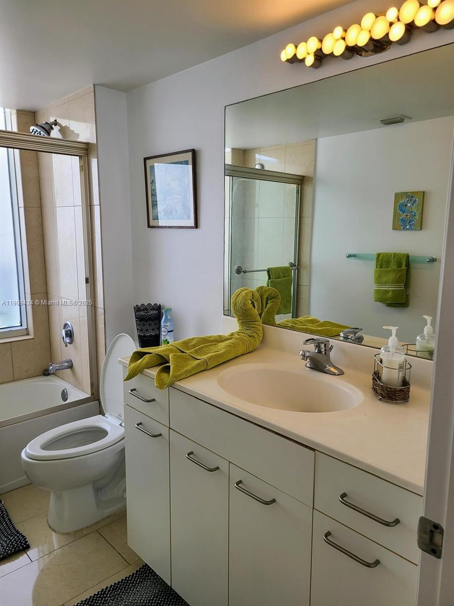 Photo of 21055 Yacht Club Dr #1602, Aventura, Florida, 33180 -