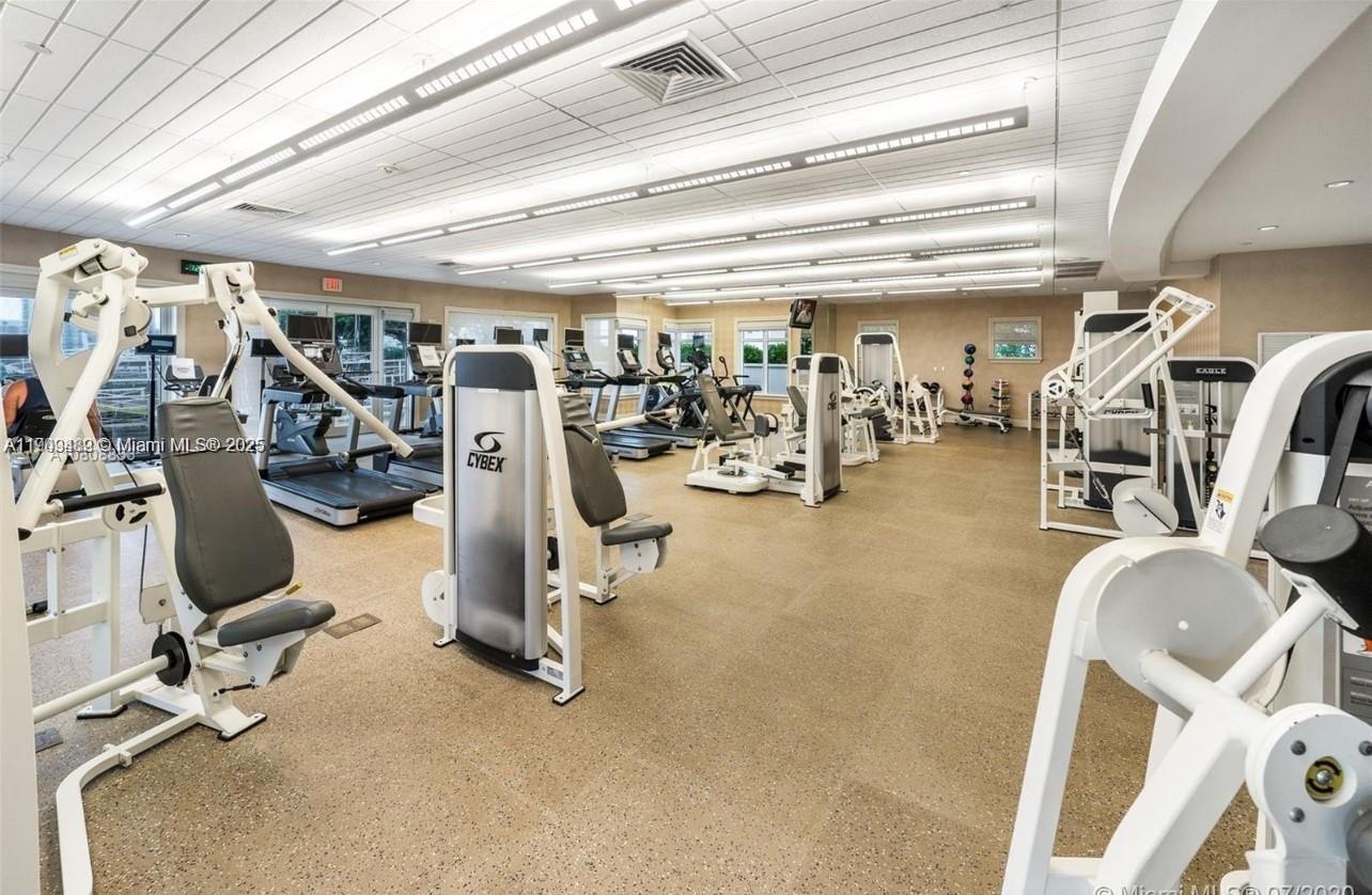 Photo of 19900 Country Club Dr  #318, Aventura, Florida, 33180 - 