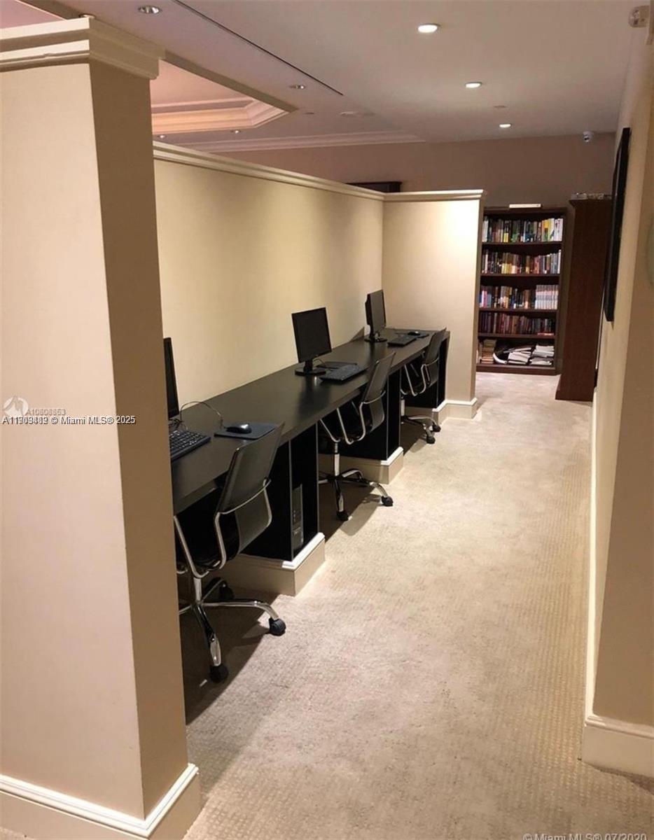 Photo of 19900 Country Club Dr  #318, Aventura, Florida, 33180 - 