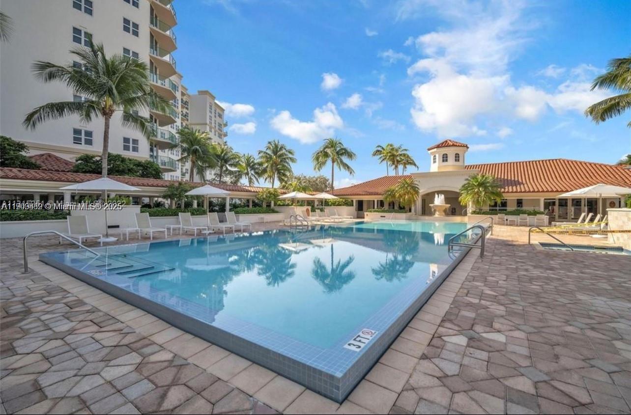 Photo of 19900 Country Club Dr  #318, Aventura, Florida, 33180 - 