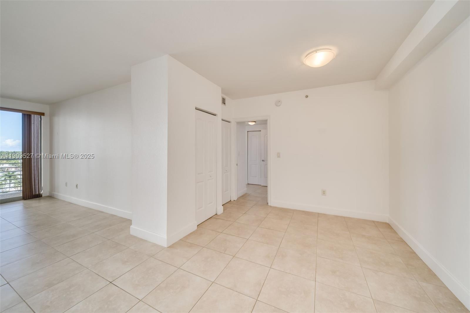 Photo of 1830 Radius Dr  #823, Hollywood, Florida, 33020 - formal dinning