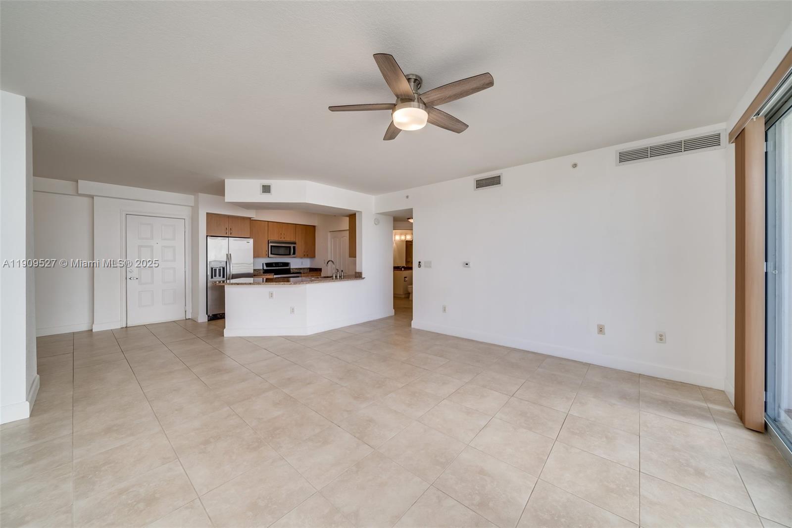 Photo of 1830 Radius Dr  #823, Hollywood, Florida, 33020 - living room