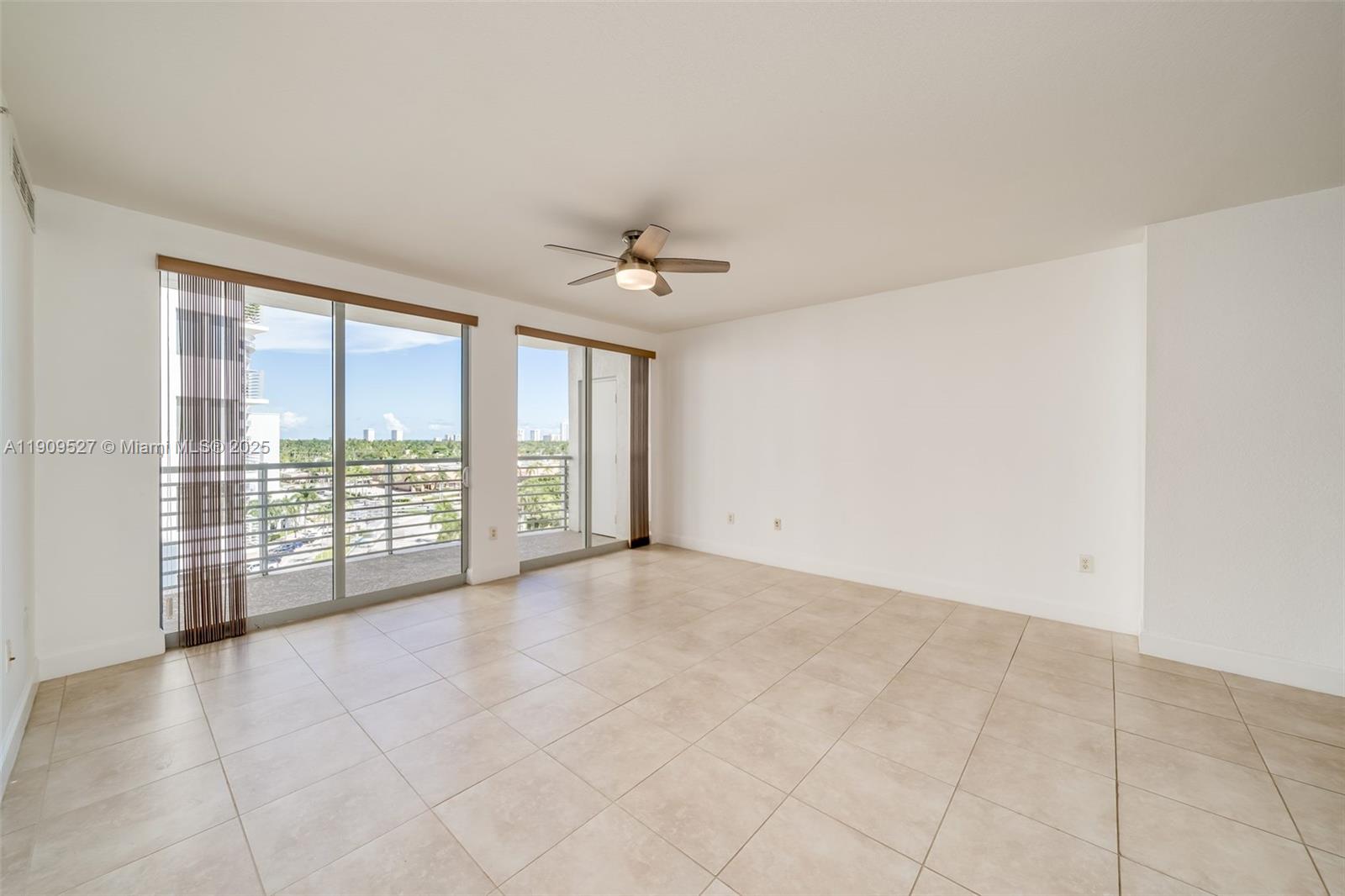 Photo of 1830 Radius Dr  #823, Hollywood, Florida, 33020 - living room