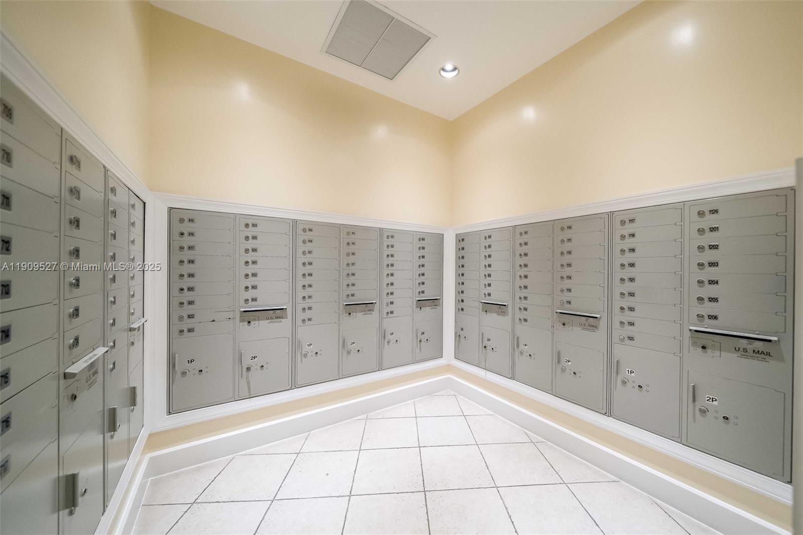 Photo of 1830 Radius Dr  #823, Hollywood, Florida, 33020 - Mail room