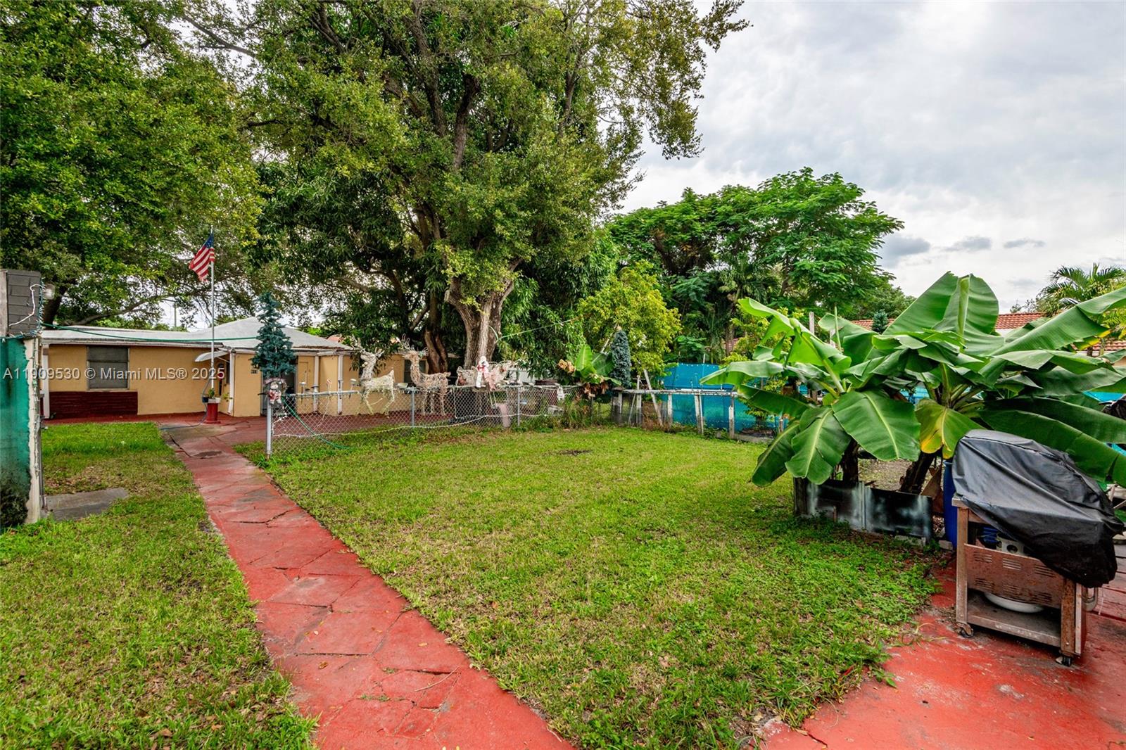 See details / 2206 sq. ft. $ 2025-11-06 0 Photo