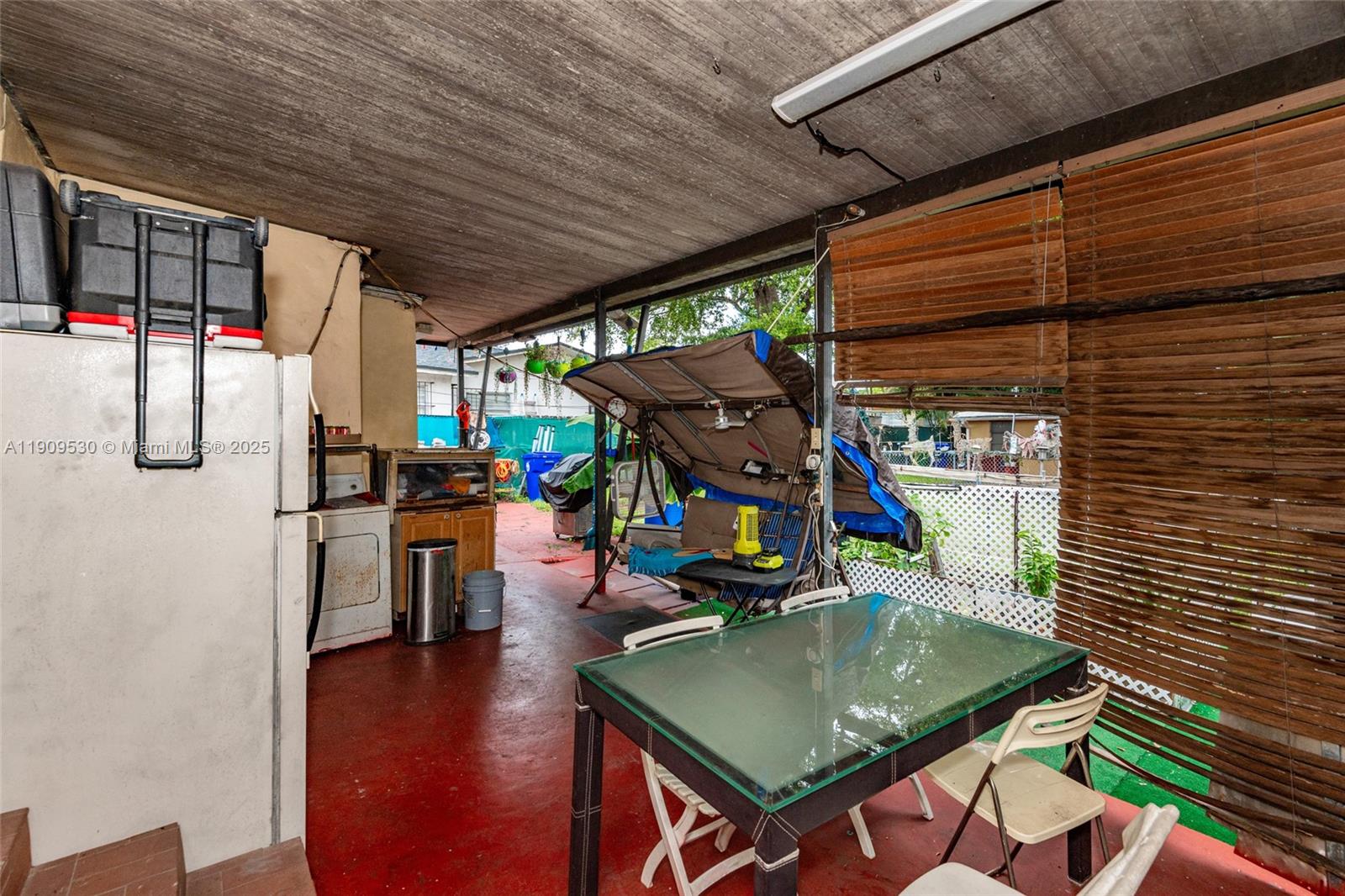 See details / 2206 sq. ft. $ 2025-11-06 0 Photo