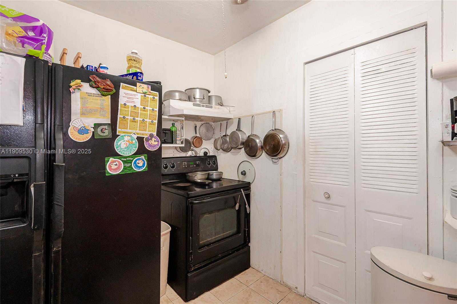 See details / 2206 sq. ft. $ 2025-11-06 0 Photo