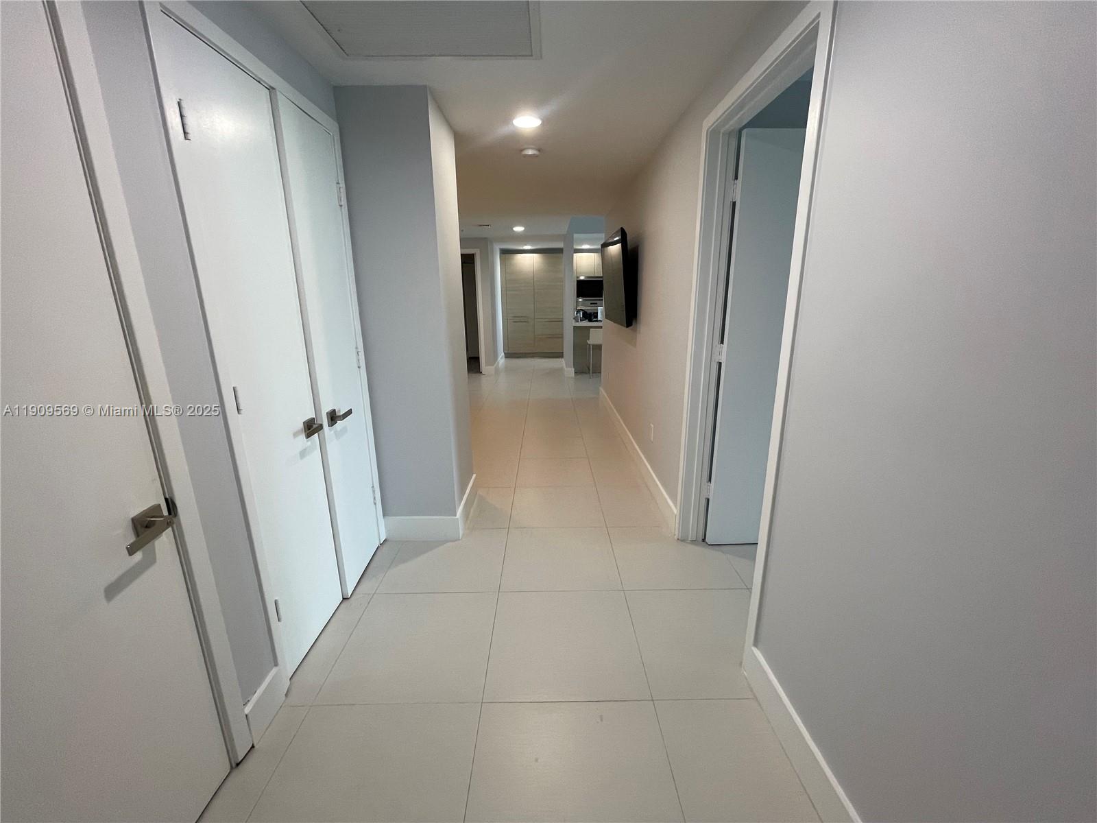 Photo of 17301 Biscayne Blvd  #1506, North Miami Beach, Florida, 33160 - 