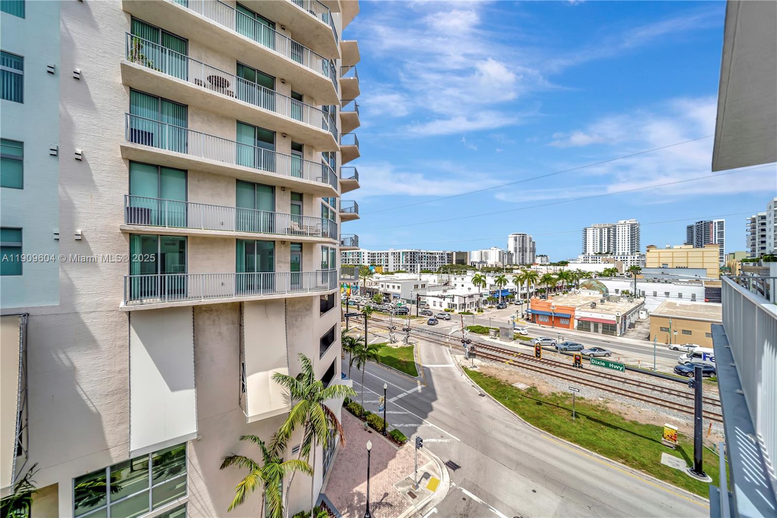 Photo of 2100 Van Buren St  #517, Hollywood, Florida, 33020 - 