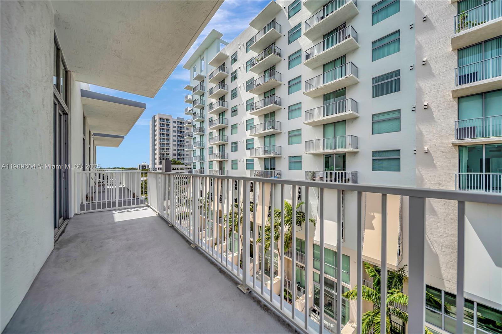 Photo of 2100 Van Buren St  #517, Hollywood, Florida, 33020 - 