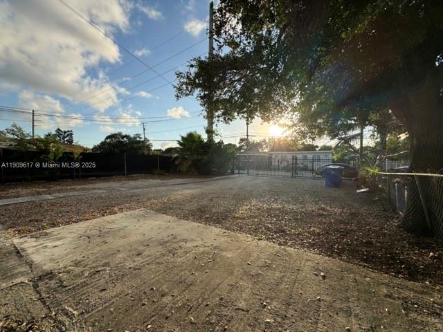 See details / 1764 sq. ft. $ 2025-11-17 0 Photo