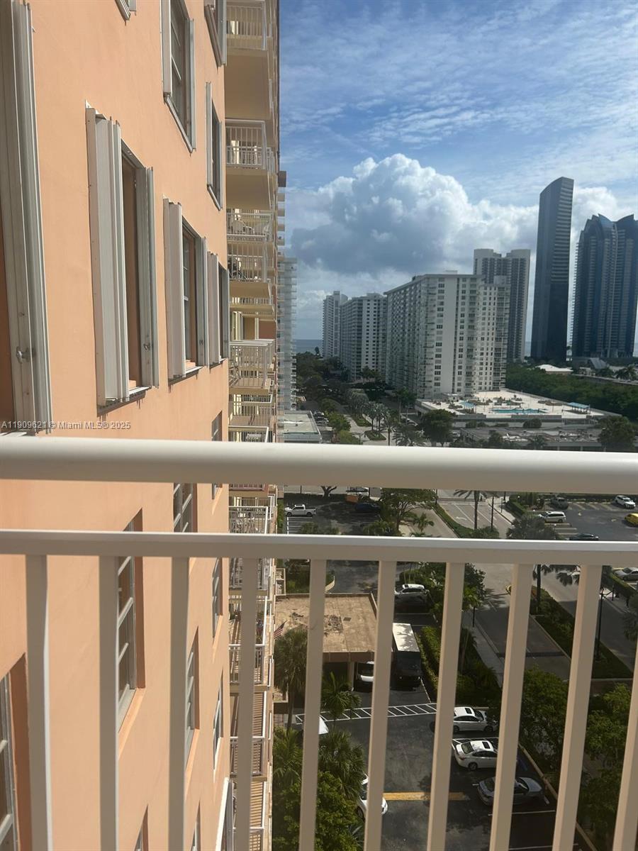 See details 1205 2 / 2 1544 sq. ft. $ 2025-11-06 0 Photo