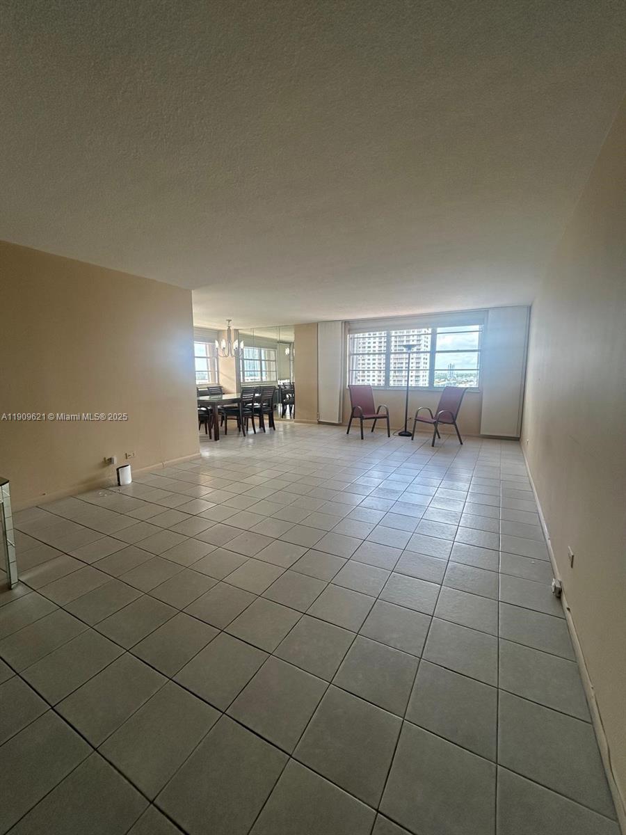 See details 1205 2 / 2 1544 sq. ft. $ 2025-11-06 0 Photo