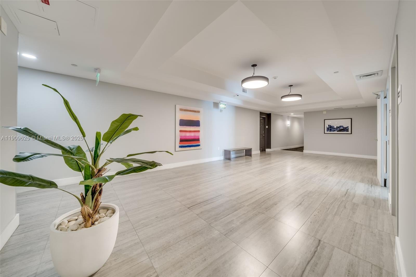 Photo of 140 Dixie Hwy  #602, Hollywood, Florida, 33020 - 