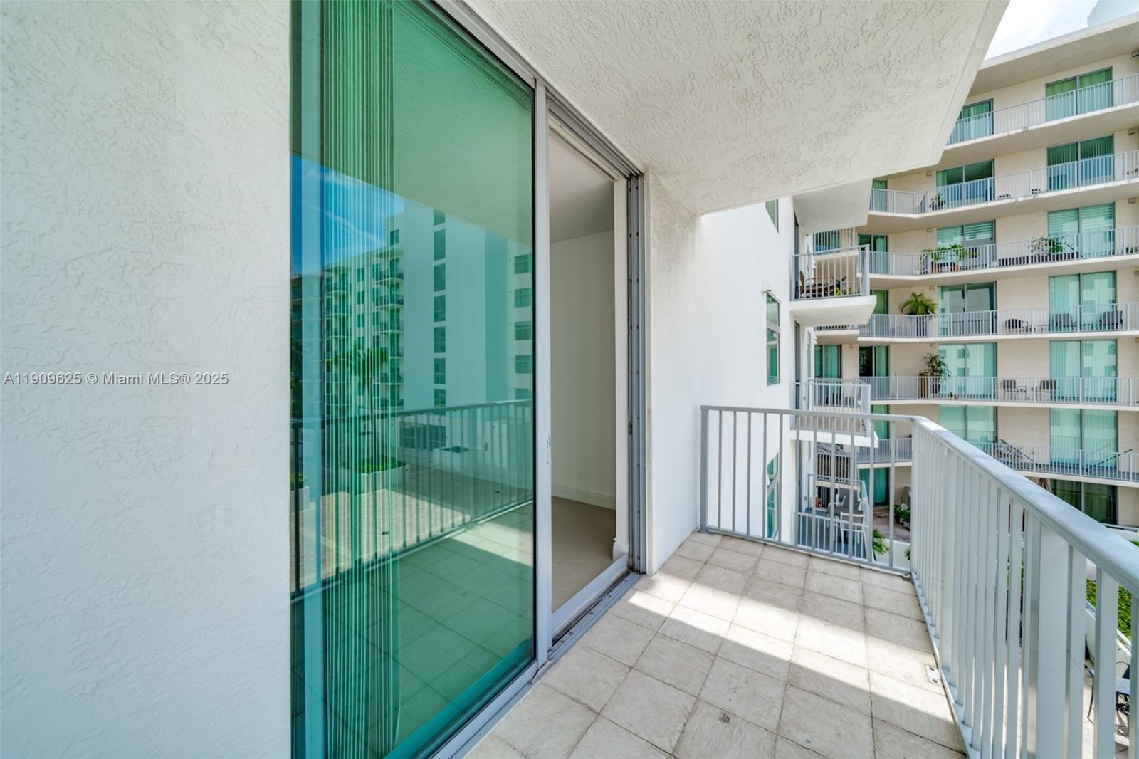 Photo of 140 Dixie Hwy  #602, Hollywood, Florida, 33020 - 