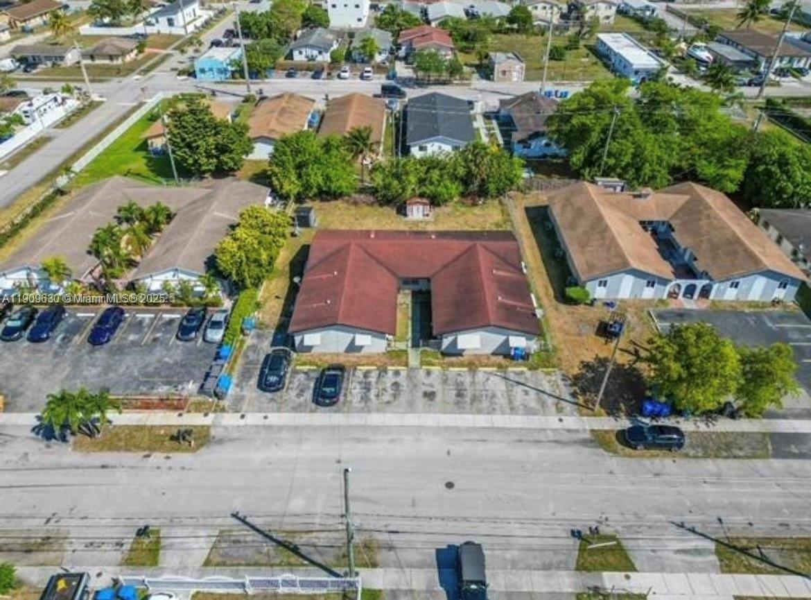 Подробнее 1-5 / кв.футов $ 2025-11-06 0 Фото