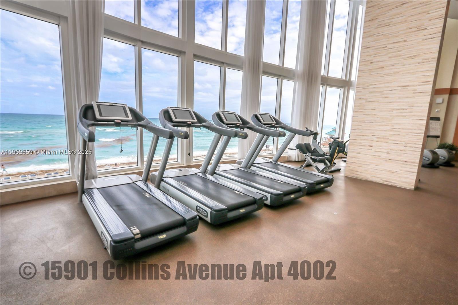 See details 4002 3 / 4 1979 sq. ft. $ 2025-11-06 0 Photo