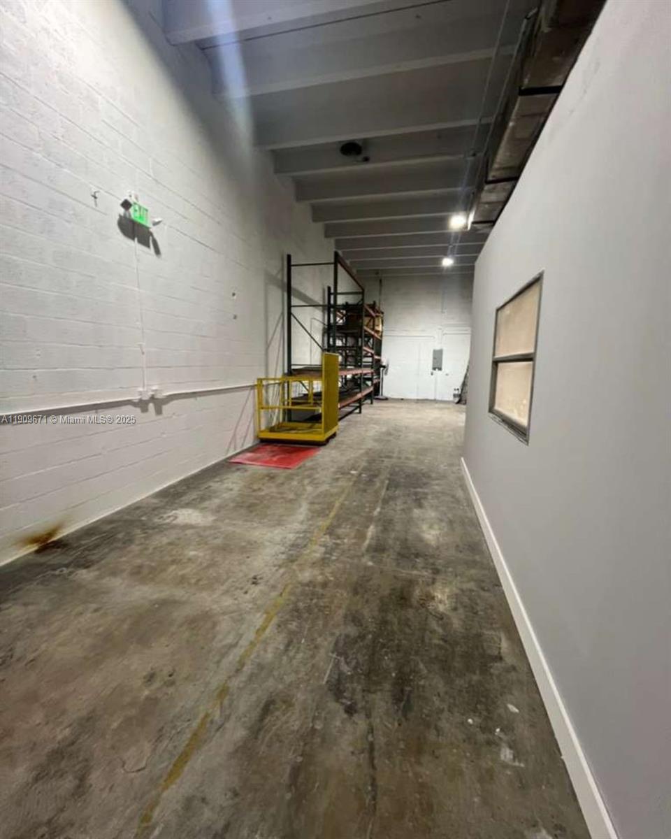 See details 4 / sq. ft. $ 2025-11-06 0 Photo