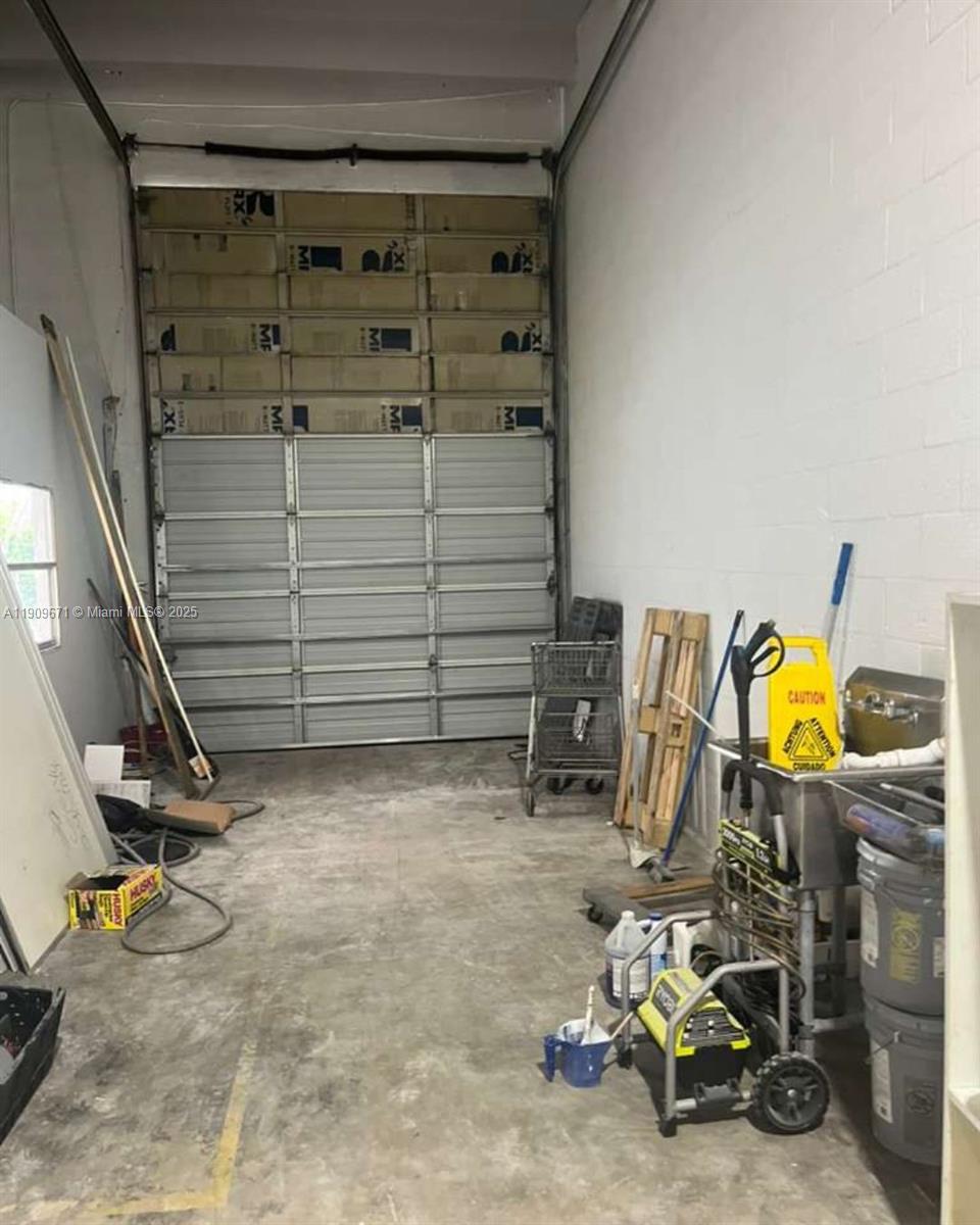 See details 4 / sq. ft. $ 2025-11-06 0 Photo