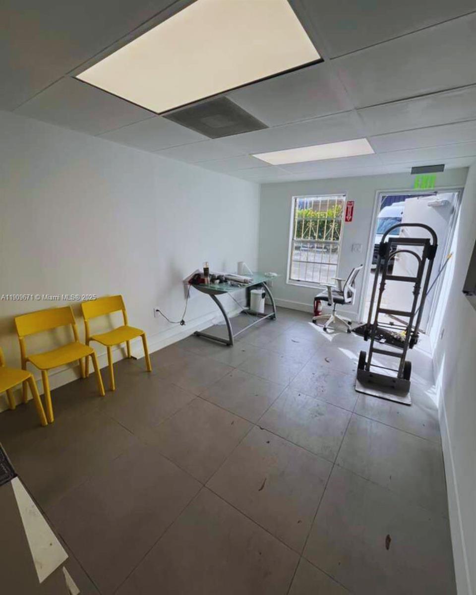 See details 4 / sq. ft. $ 2025-11-06 0 Photo