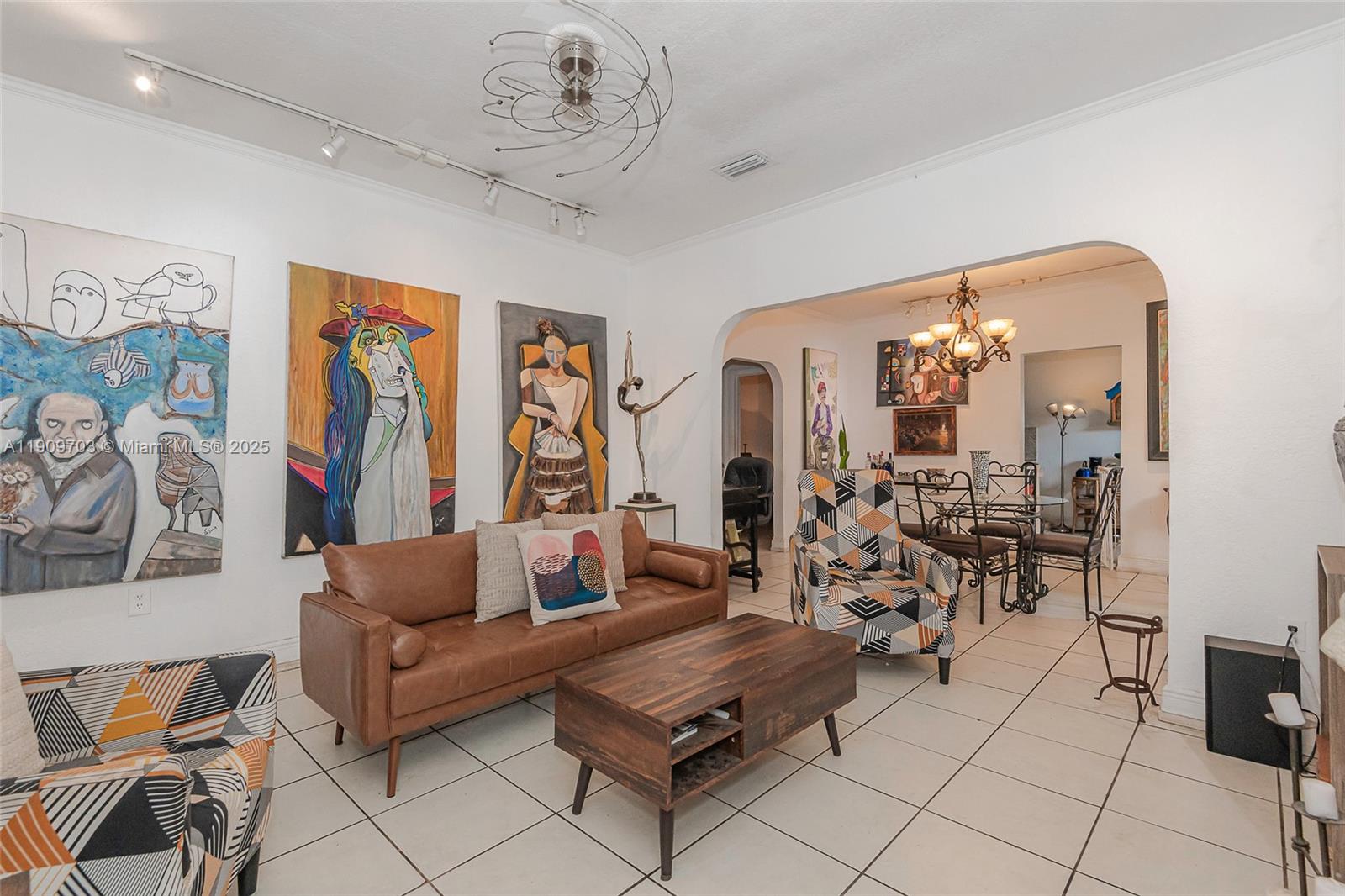   /  1479 sq. ft. $ 2025-11-06 0 Photo