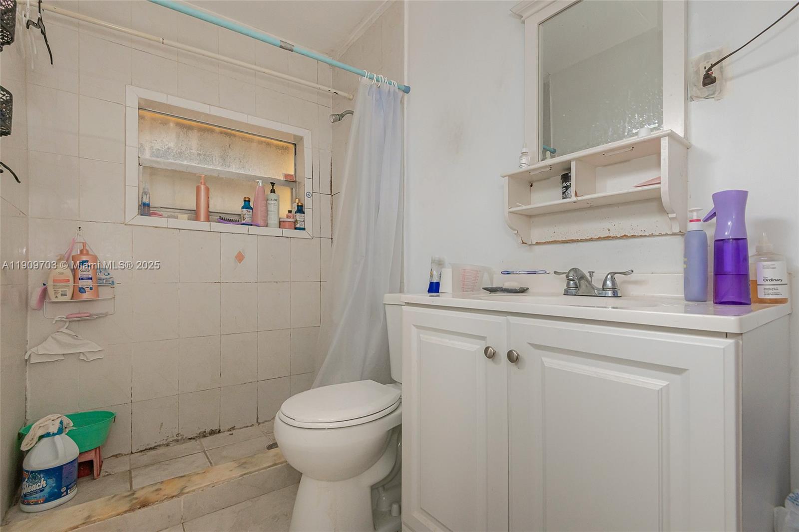   /  1479 sq. ft. $ 2025-11-06 0 Photo