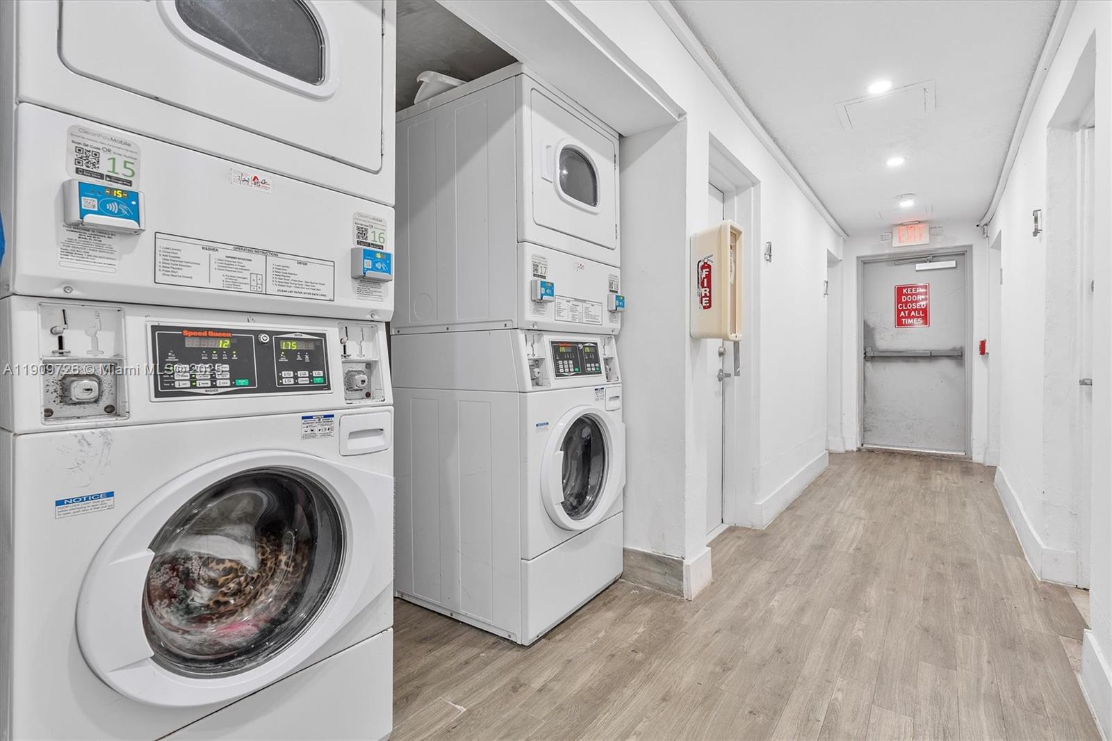 See details / sq. ft. $ 2025-11-06 0 Photo