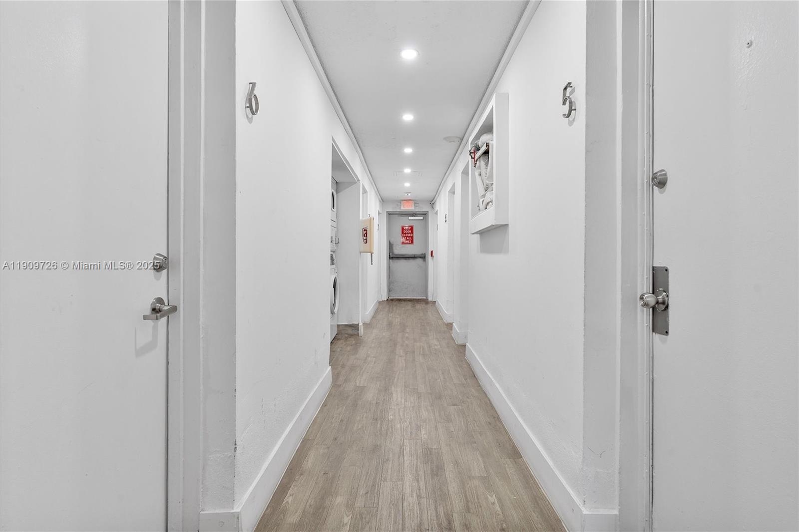 See details / sq. ft. $ 2025-11-06 0 Photo