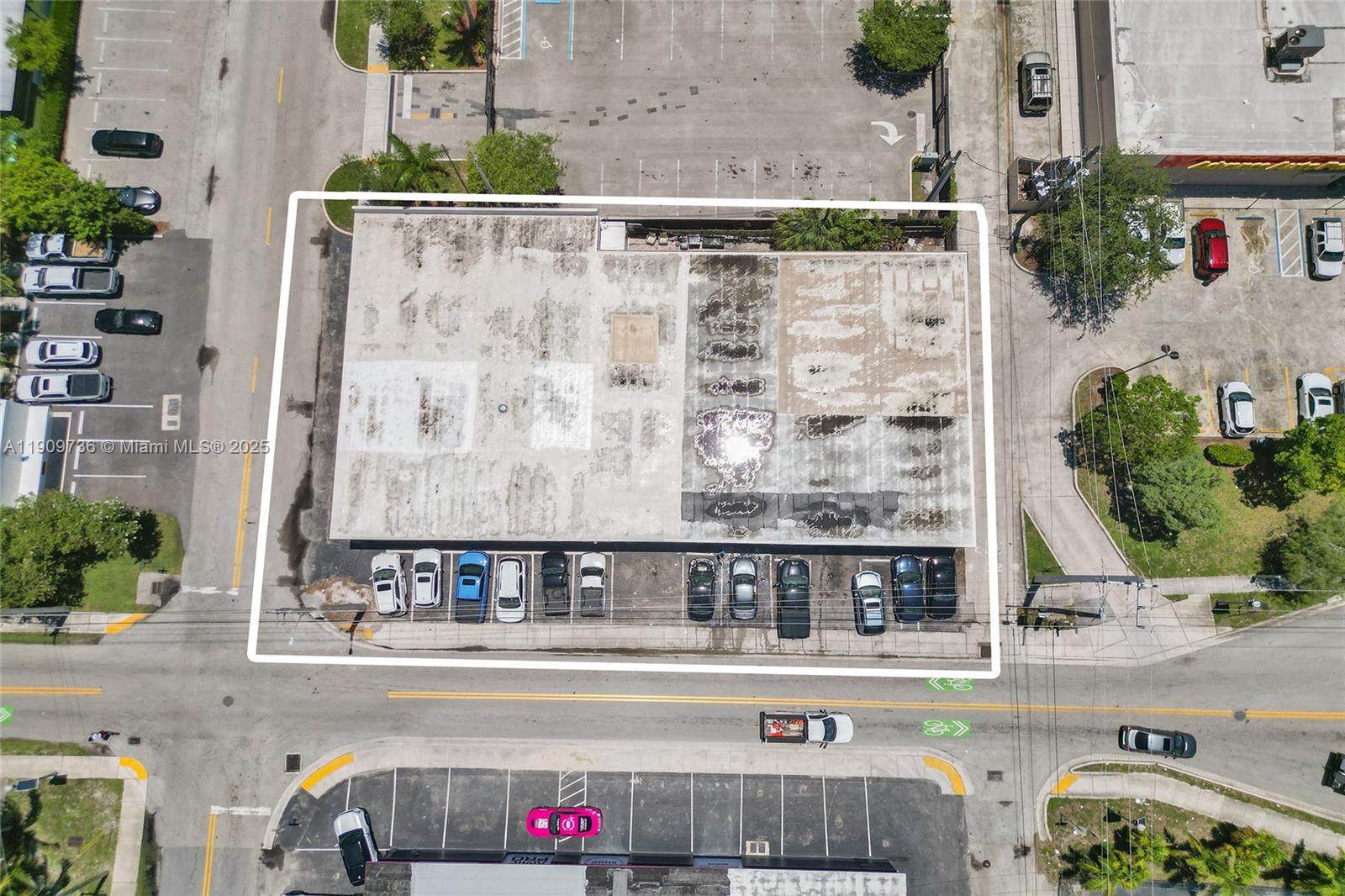 See details / sq. ft. $ 2025-11-06 0 Photo