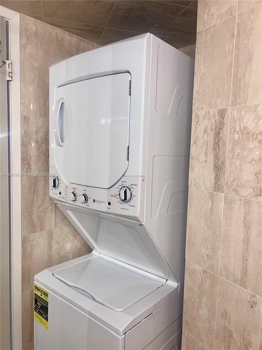 Photo of 3600 Mystic Pointe Dr  #310, Aventura, Florida, 33180 - 