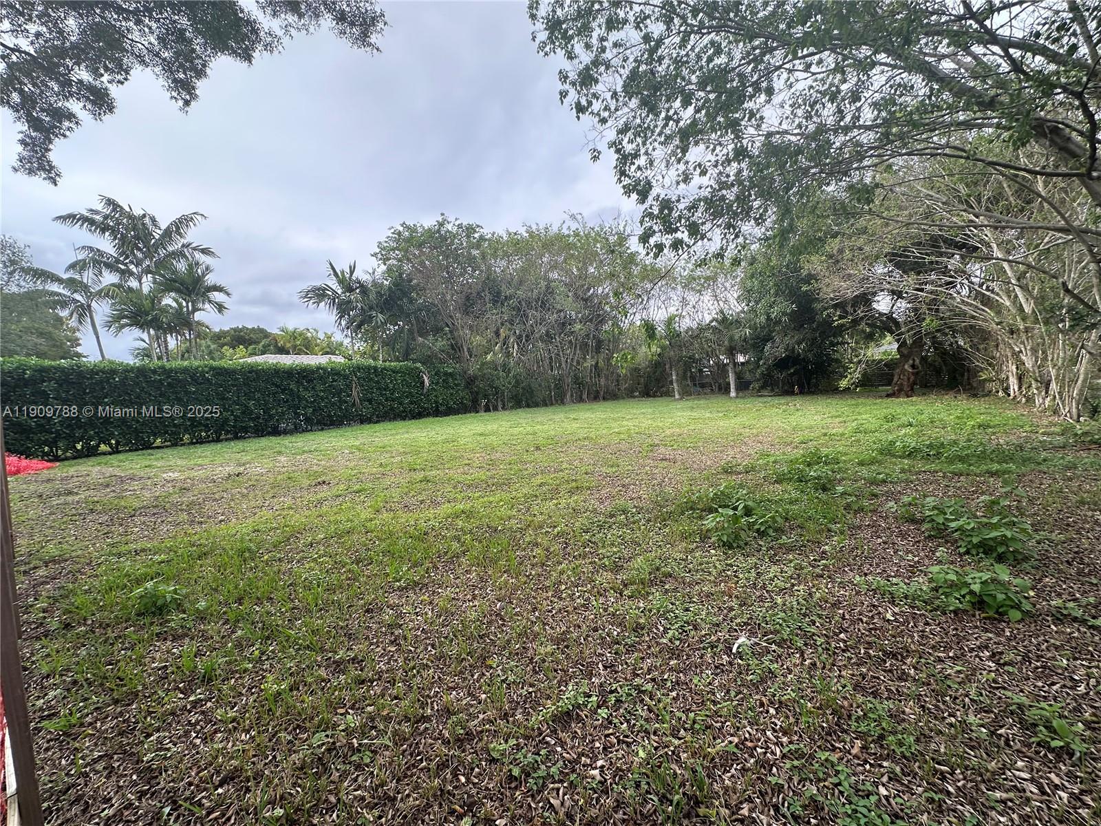 See details / sq. ft. $ 2025-11-06 0 Photo