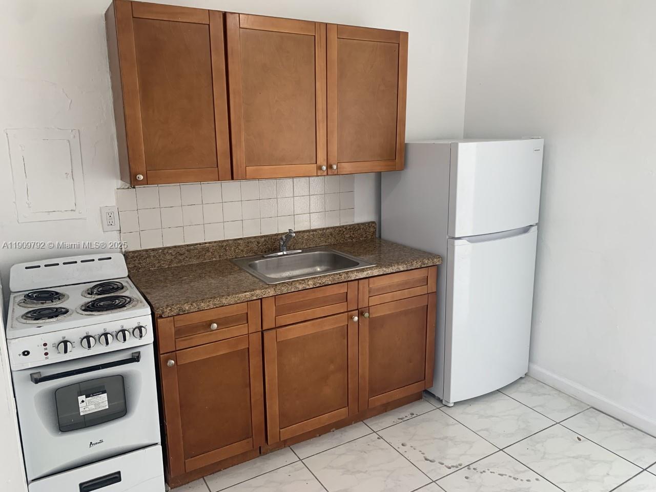 See details / 1224 sq. ft. $ 2025-11-06 0 Photo