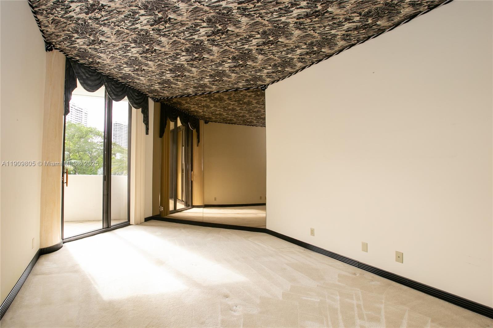 See details WSTE1 2 / 2 1520 sq. ft. $ 2025-11-06 0 Photo