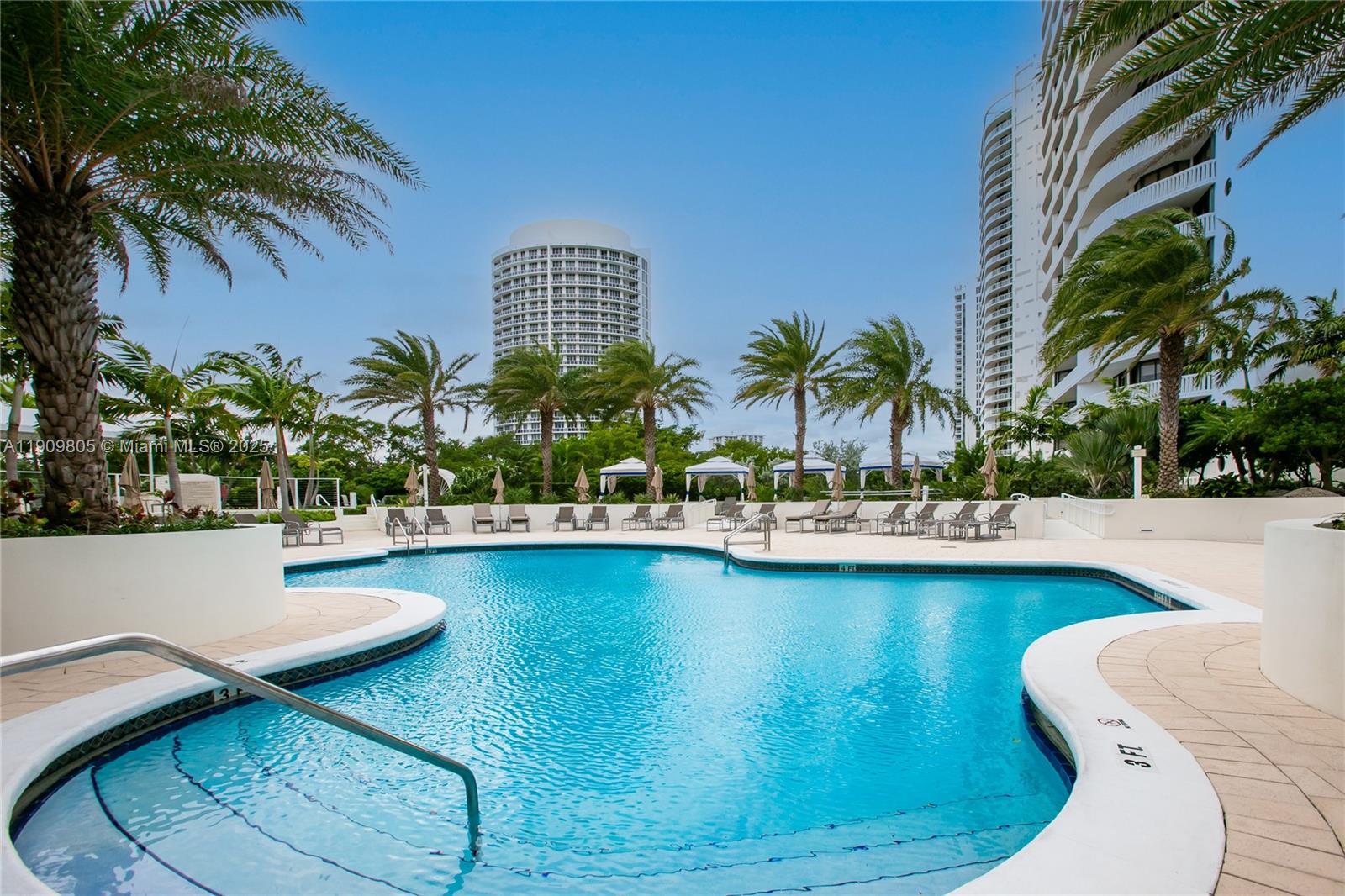 See details WSTE1 2 / 2 1520 sq. ft. $ 2025-11-06 0 Photo