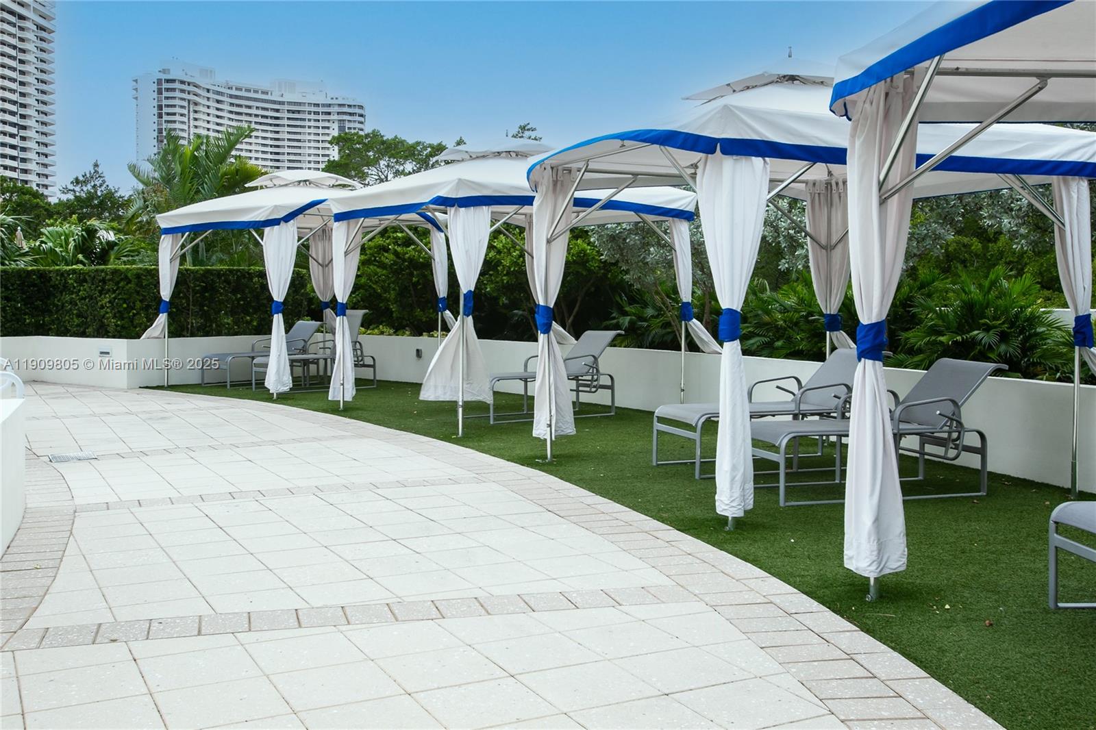 See details WSTE1 2 / 2 1520 sq. ft. $ 2025-11-06 0 Photo