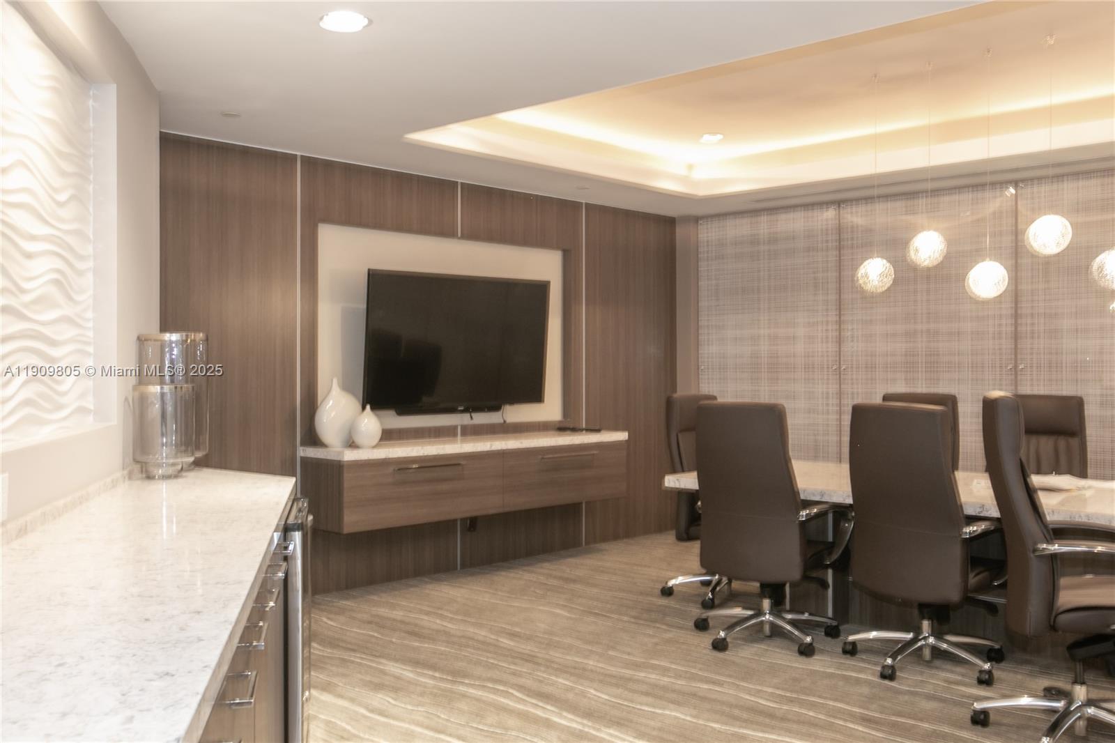 See details WSTE1 2 / 2 1520 sq. ft. $ 2025-11-06 0 Photo