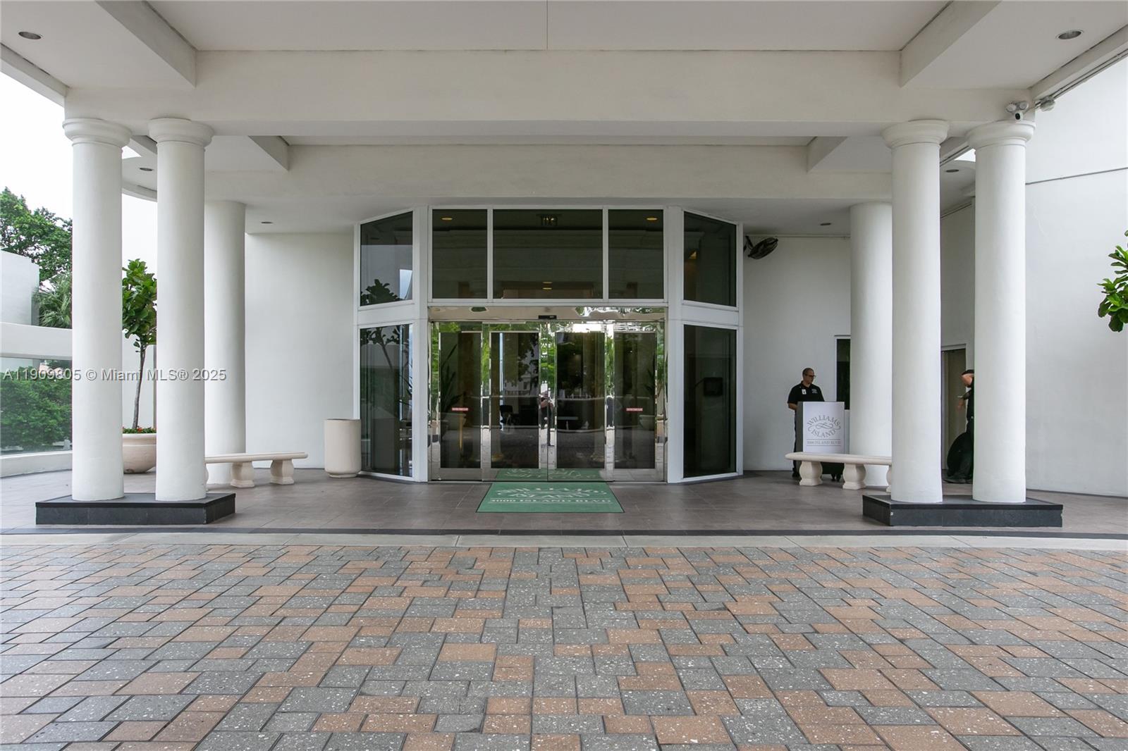 See details WSTE1 2 / 2 1520 sq. ft. $ 2025-11-06 0 Photo