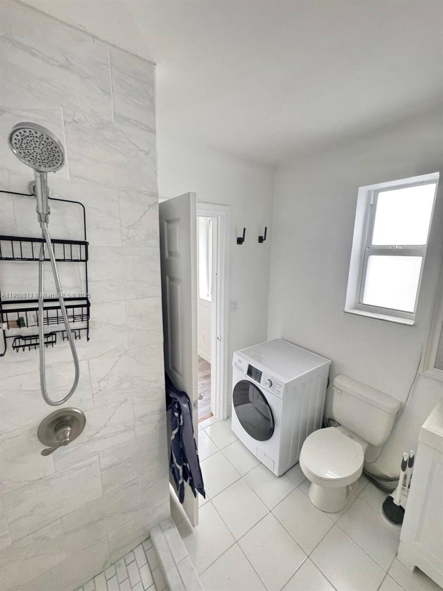 See details / 1976 sq. ft. $ 2025-11-06 0 Photo